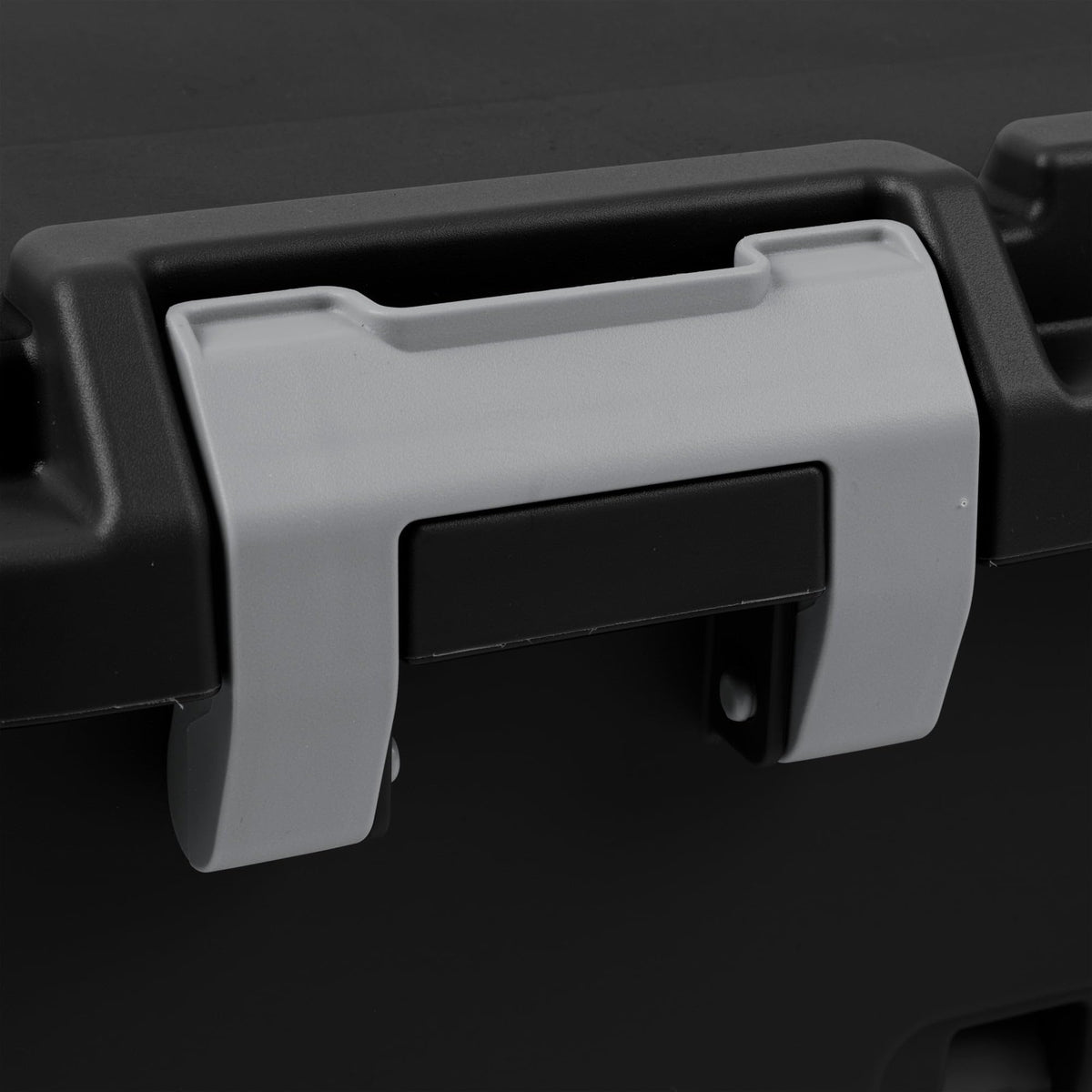 22 Gallon Wheeled Plastic Storage Bin with Lockable Lid D2108
