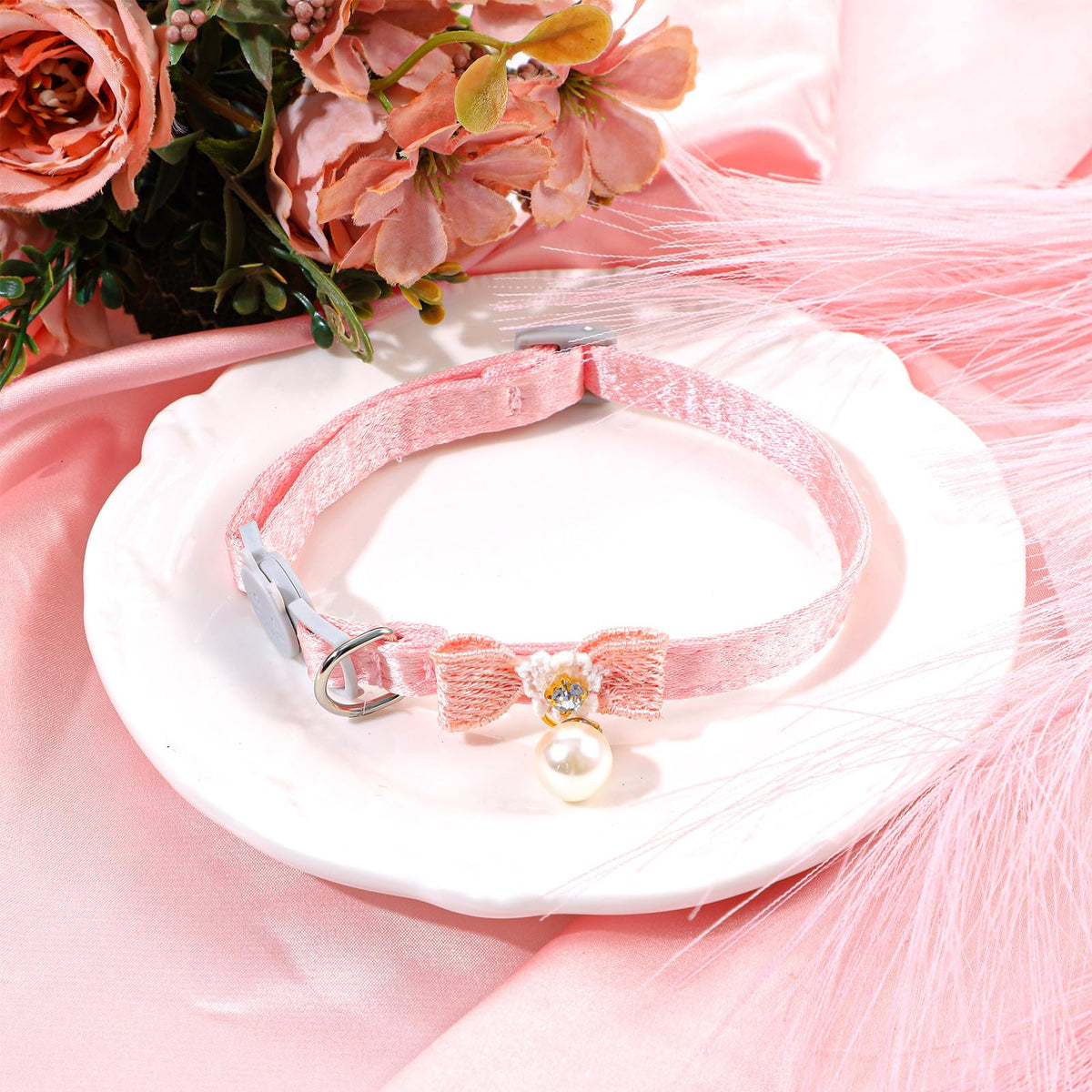 Adjustable Pink Breakaway Cat Collar Z740674